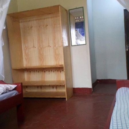 Отель Knowledge For Change House Fort Portal Экстерьер фото