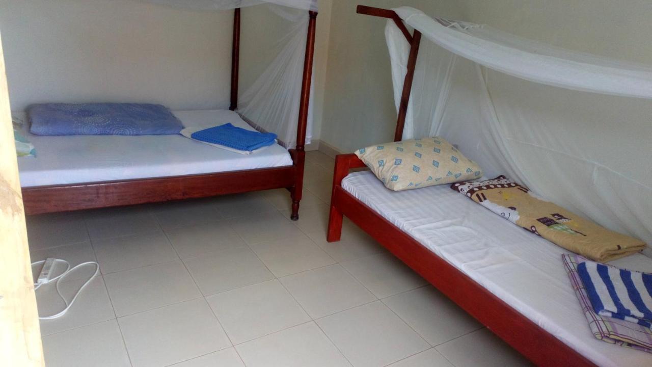 Отель Knowledge For Change House Fort Portal Экстерьер фото